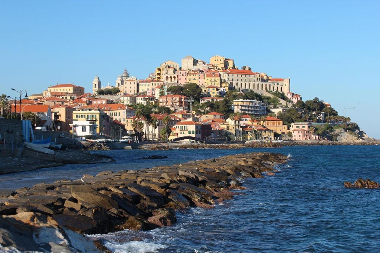 Il Sole Di Poggi Bed & Breakfast Imperia Eksteriør bilde