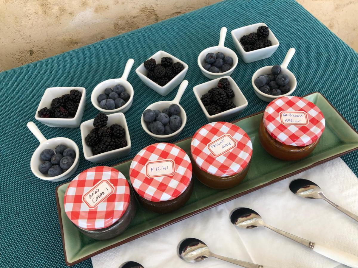 Il Sole Di Poggi Bed & Breakfast Imperia Eksteriør bilde